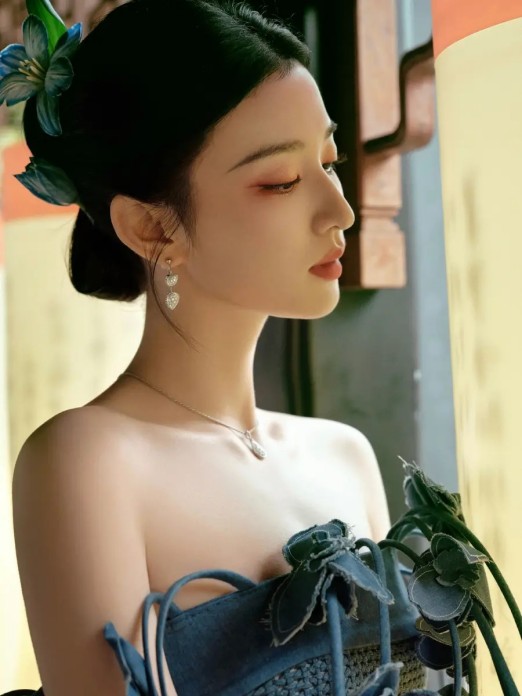 探析：东方甄选“铁三角”瓦解，俞敏洪的破局之路