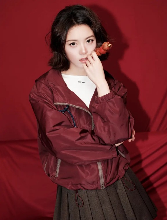 王岳伦为“李湘被封号”假消息辟谣，否认王诗龄已休学