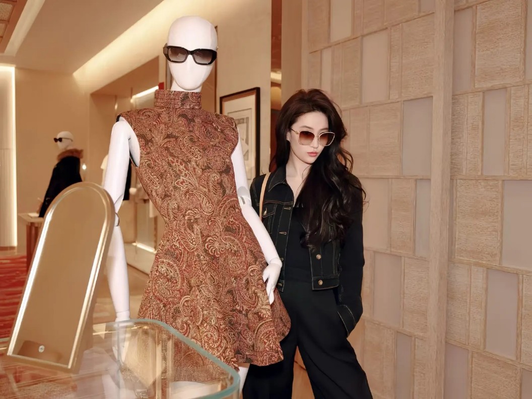 众星泪别袁惟仁：八年抗病终落幕，一曲《征服》永留声